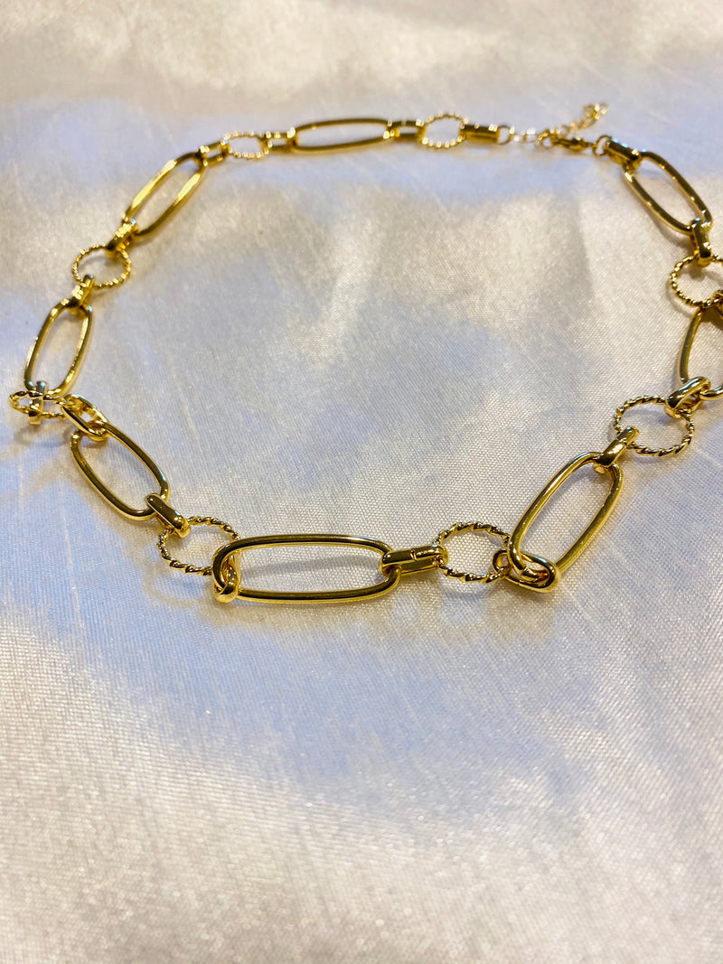 Mama Necklace